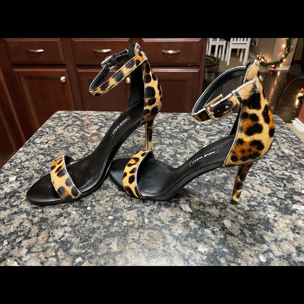 🌸 Nine West Mana Ankle Strap Sandal Size 7.5
